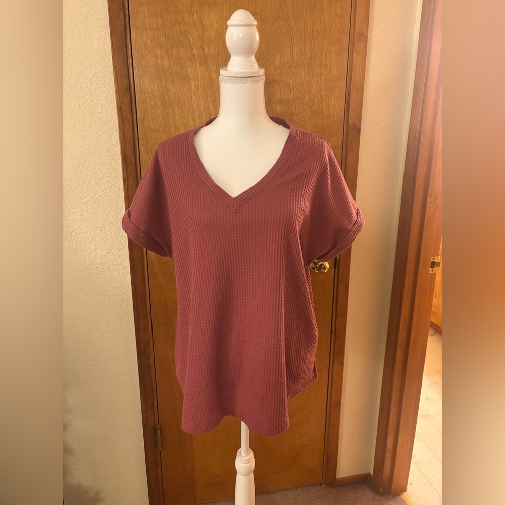 Maurices Short Sleeve V-Neck Waffle Knit Top - Dusty Rose